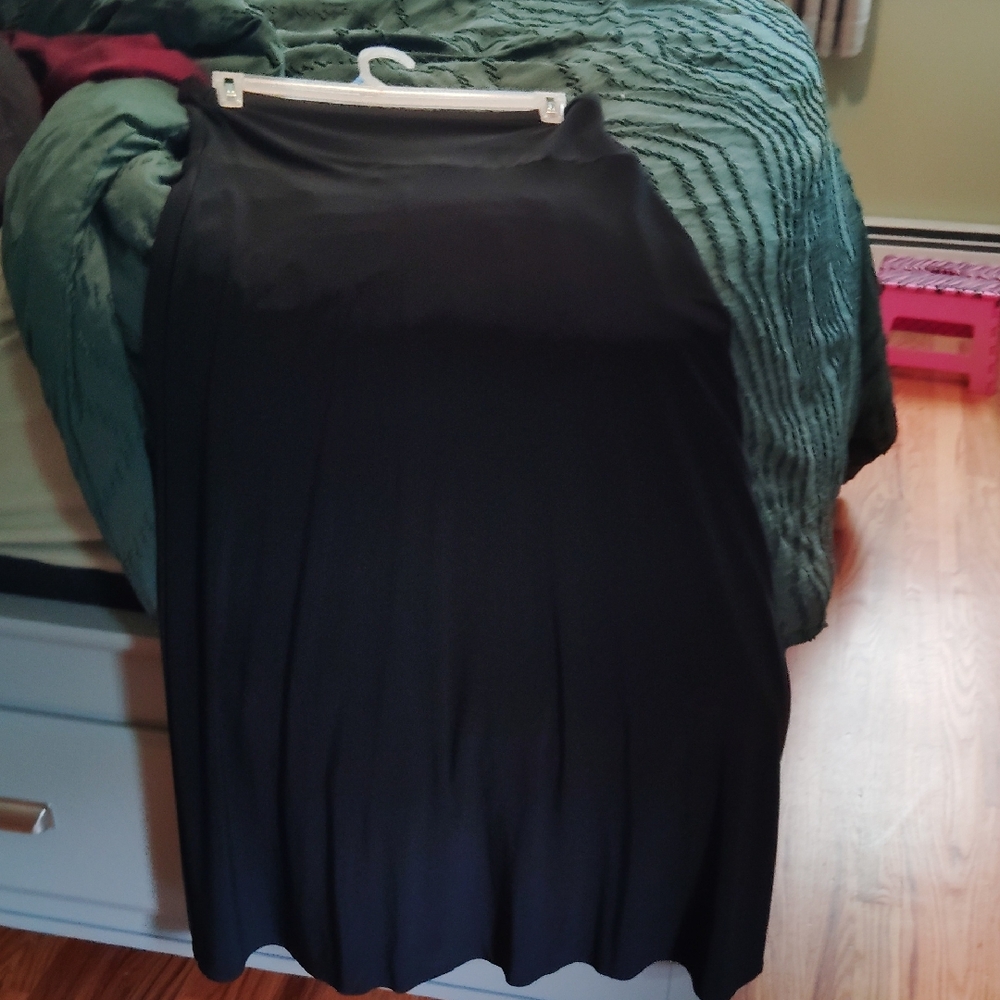 Elegant Black Women's Skirt